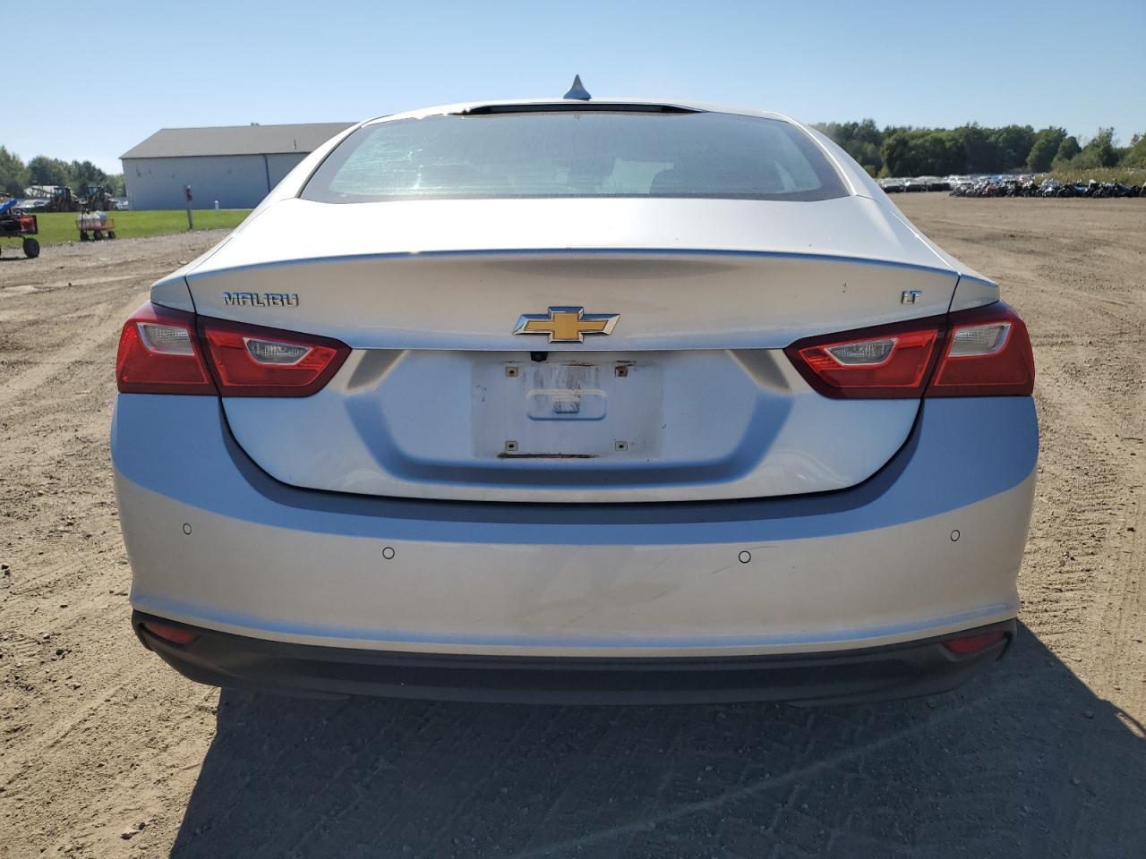 2017 Chevrolet Malibu Lt - Фото 6