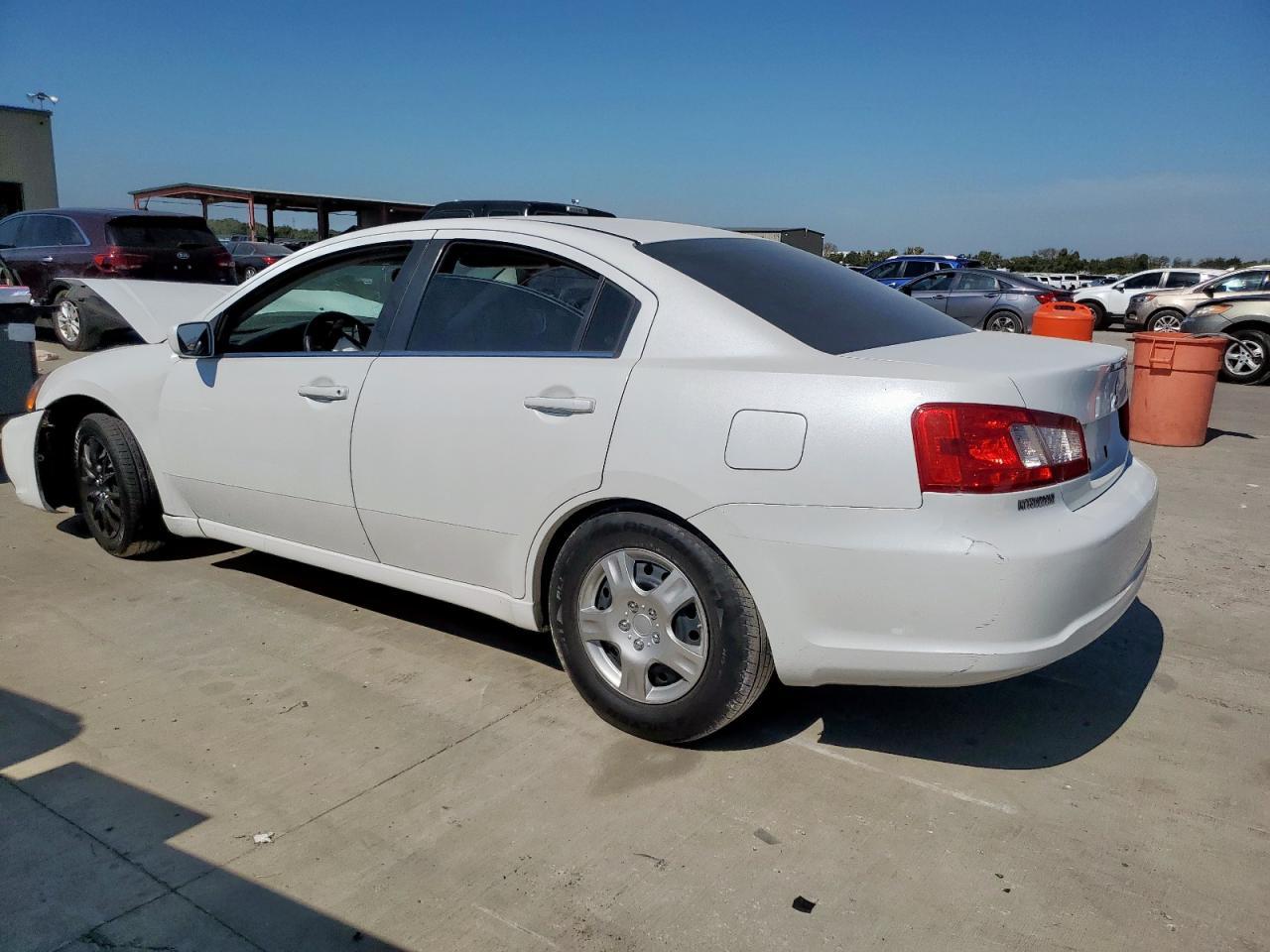 2012 Mitsubishi Galant Es - Фото 2