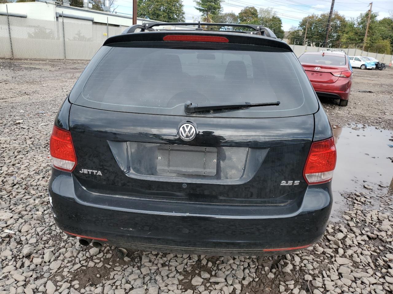 2010 Volkswagen Jetta S - Image 6