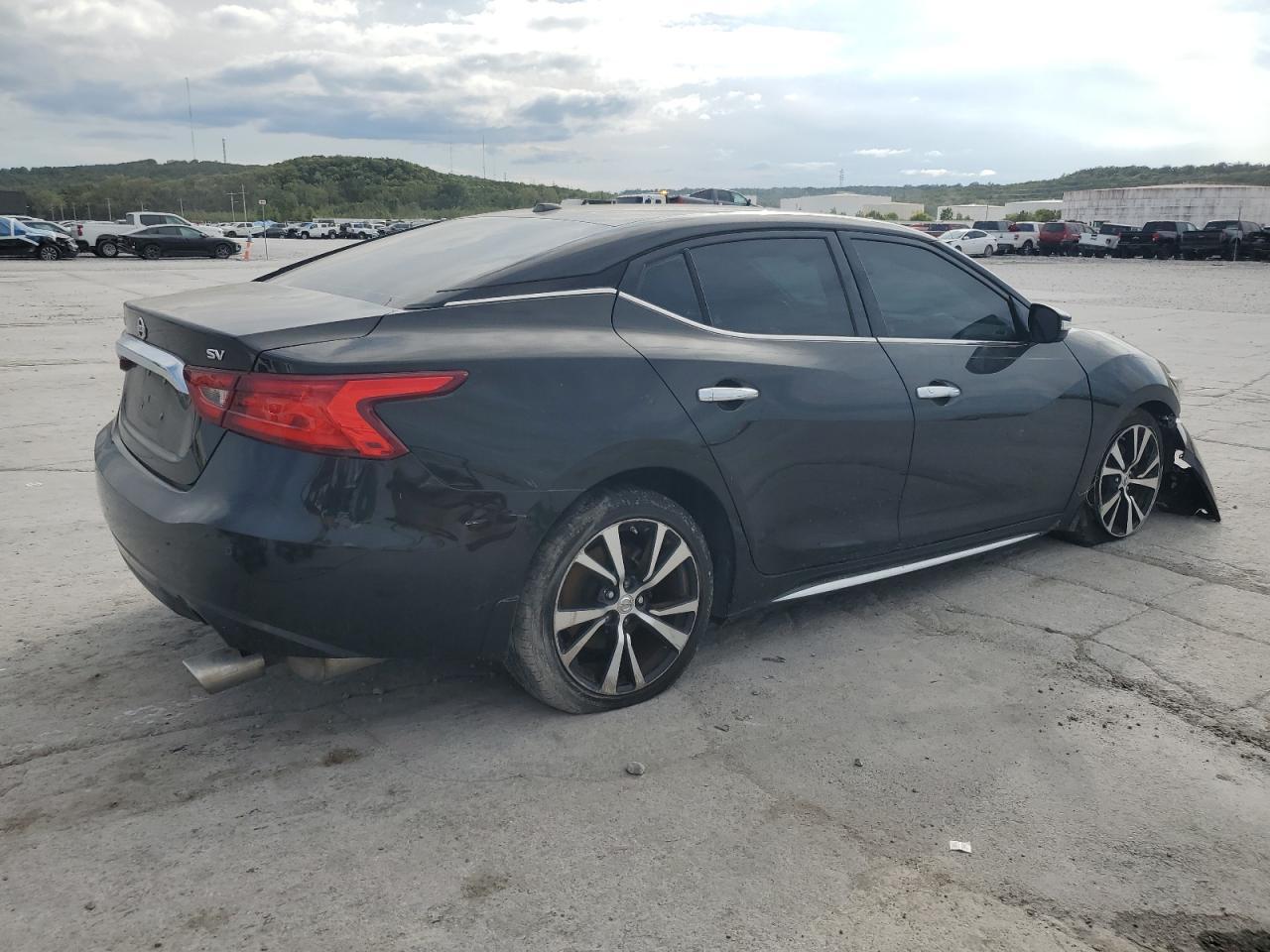 2017 Nissan Maxima 3.5S - Image 3