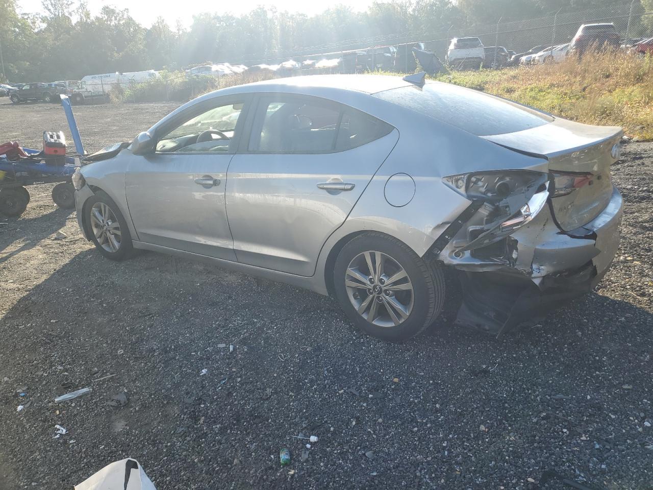 2017 Hyundai Elantra Se - Фото 2