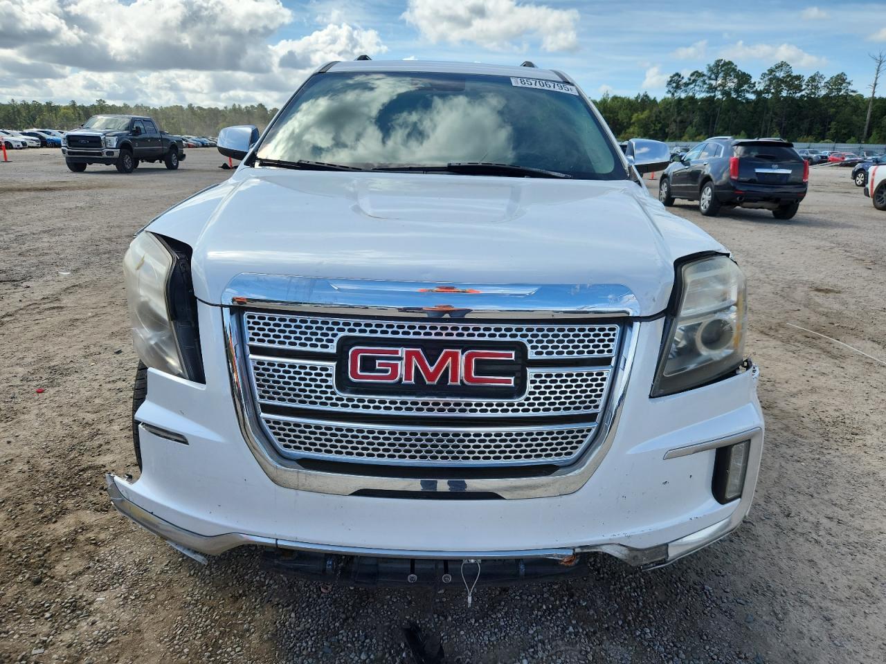 2017 GMC Terrain Denali - Image 5