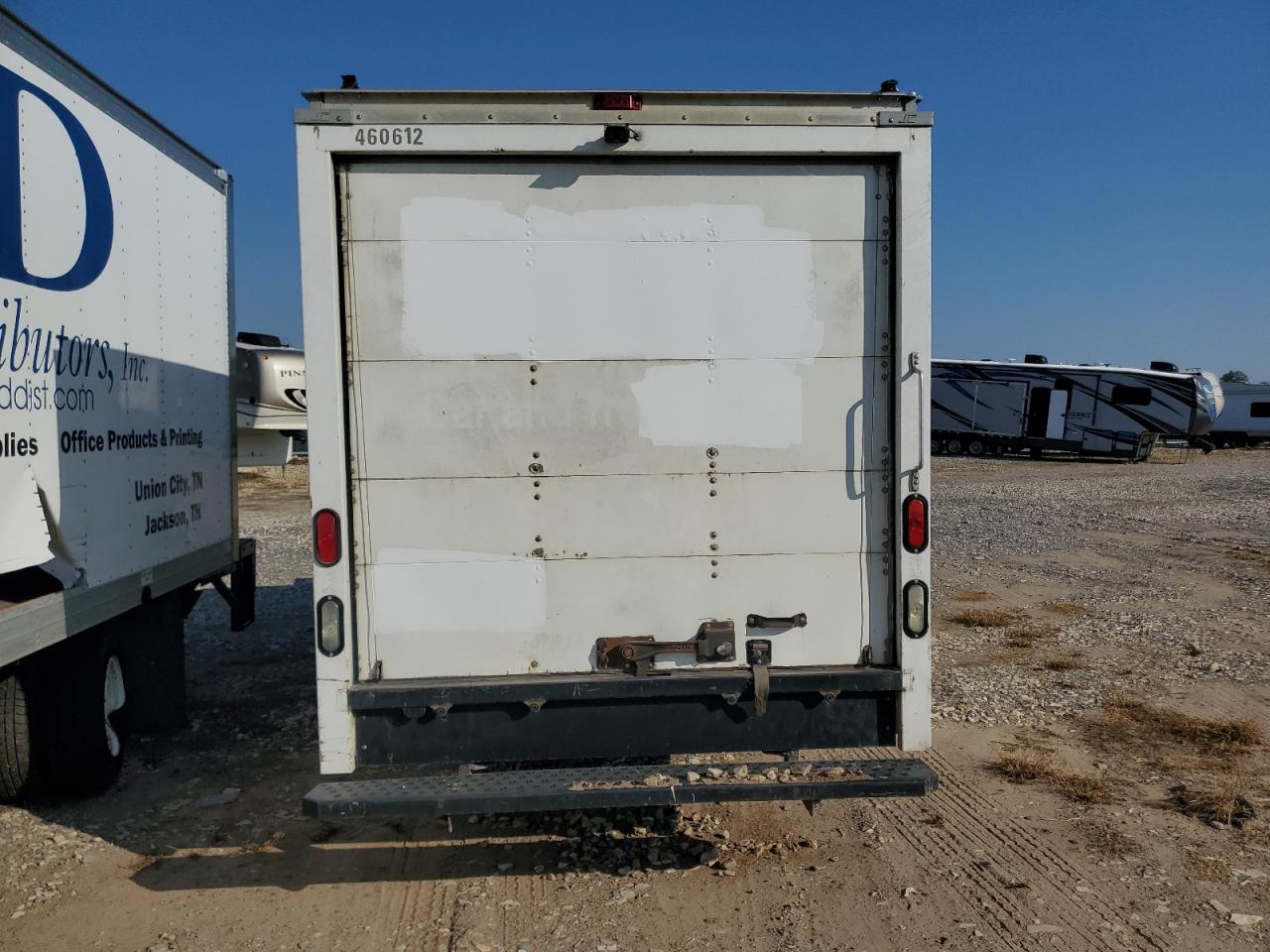 2012 GMC Savana Cutaway G3500 - Фото 6