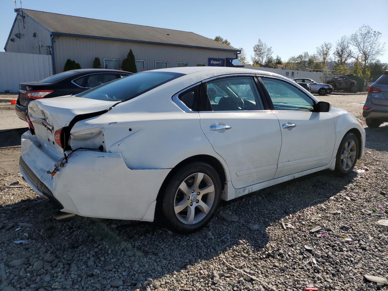 2016 Nissan Altima 2.5 - Фото 3