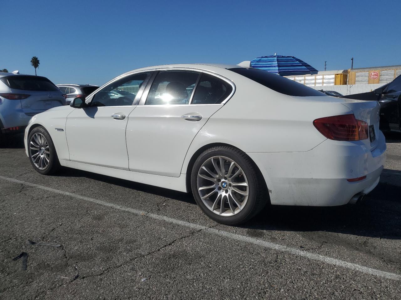 2015 BMW 528 I - Фото 2