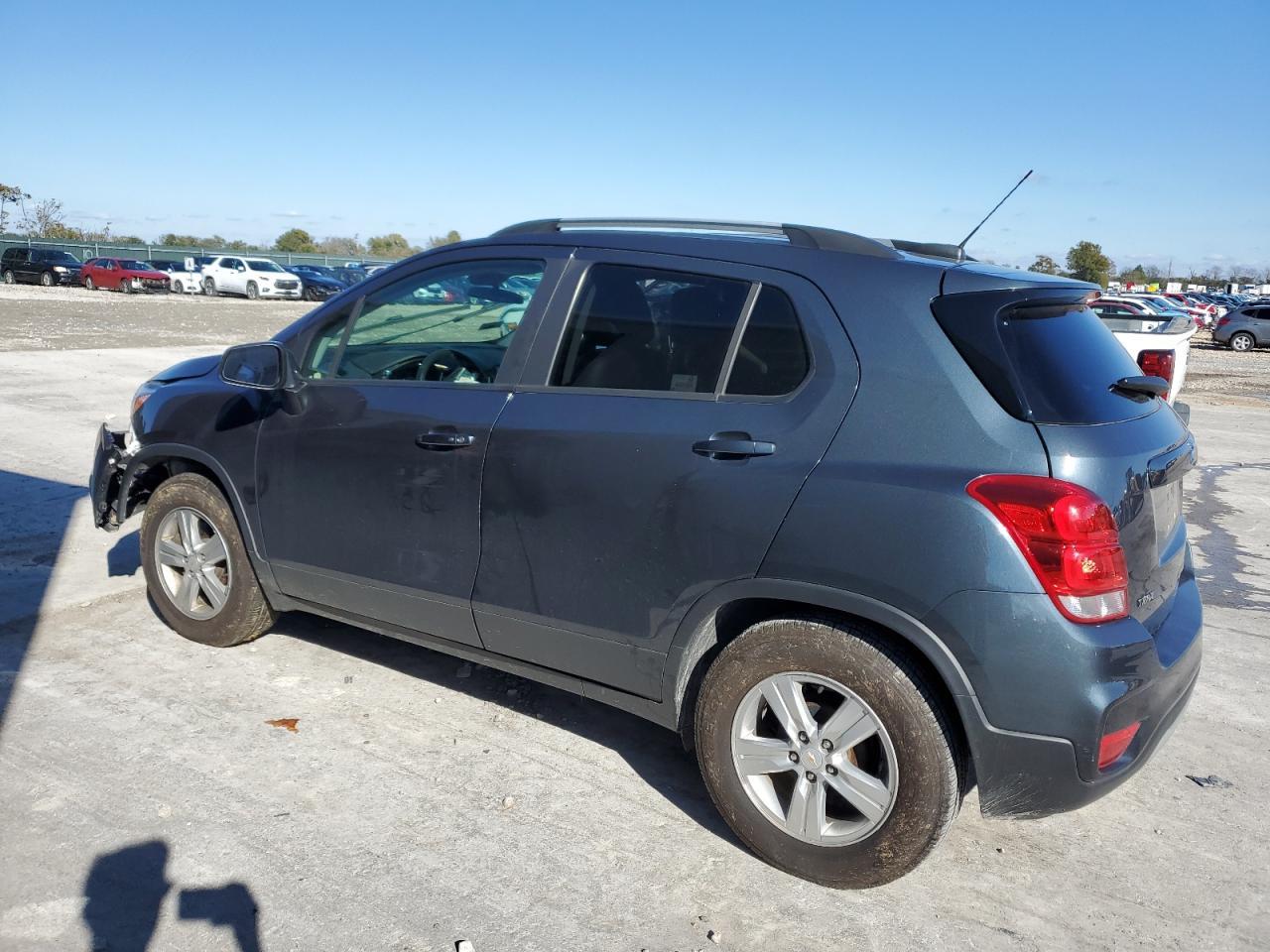 2021 Chevrolet Trax 1Lt - Фото 2