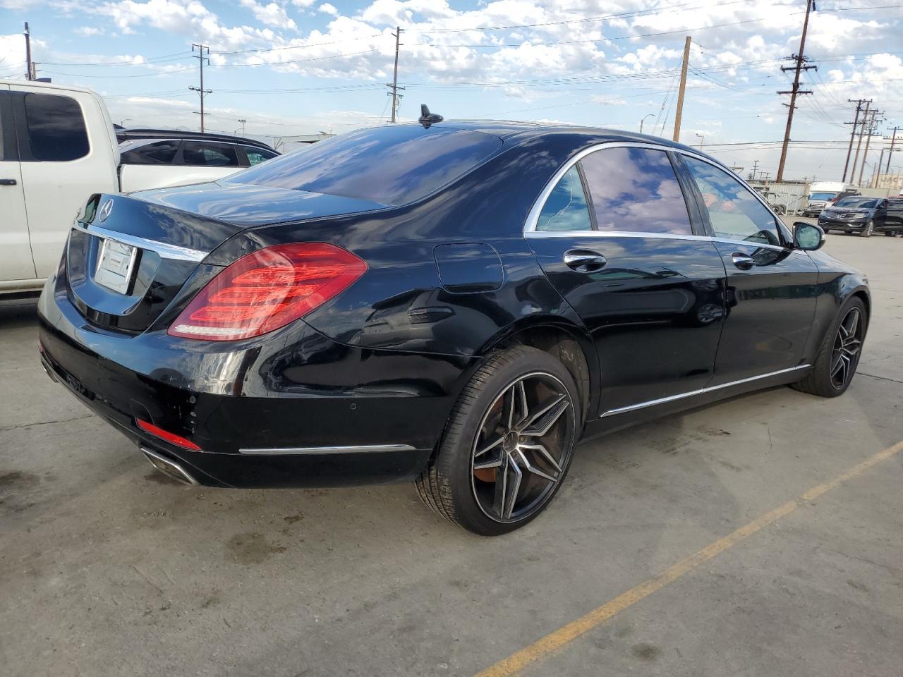 2015 Mercedes-Benz S 550 - Фото 3