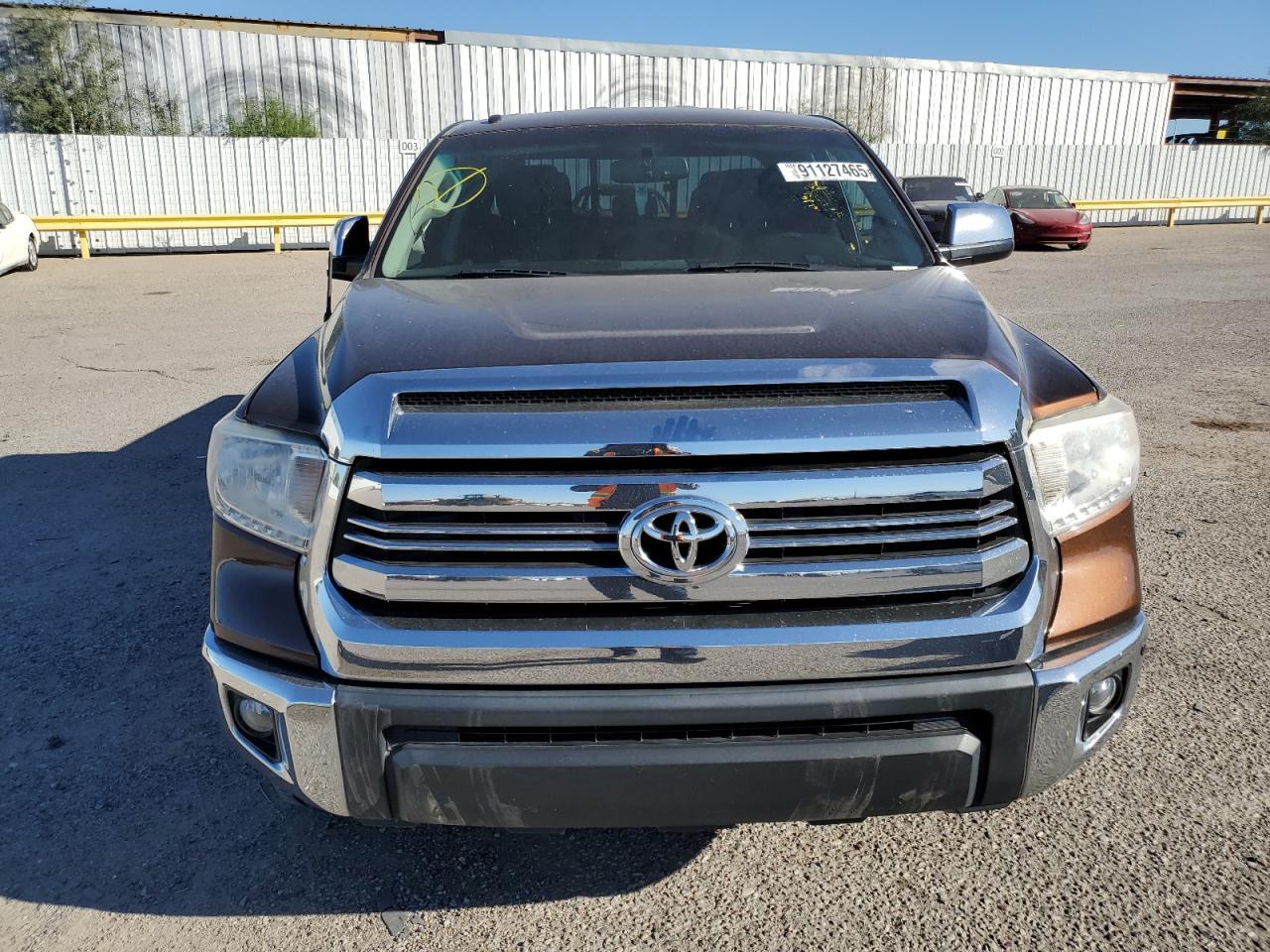 2017 Toyota Tundra Double Cab Sr - Image 5