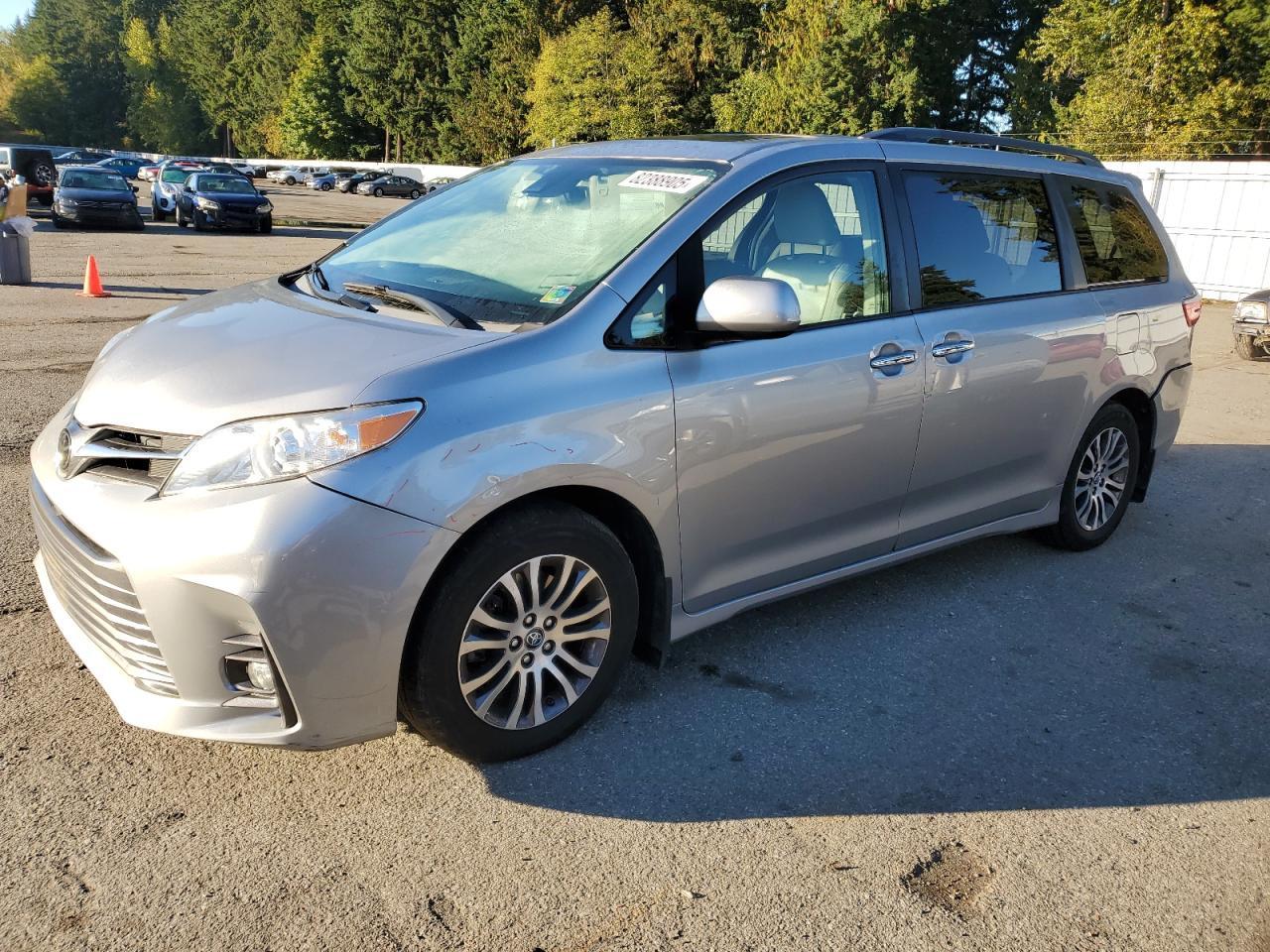 2018 Toyota Sienna Xle