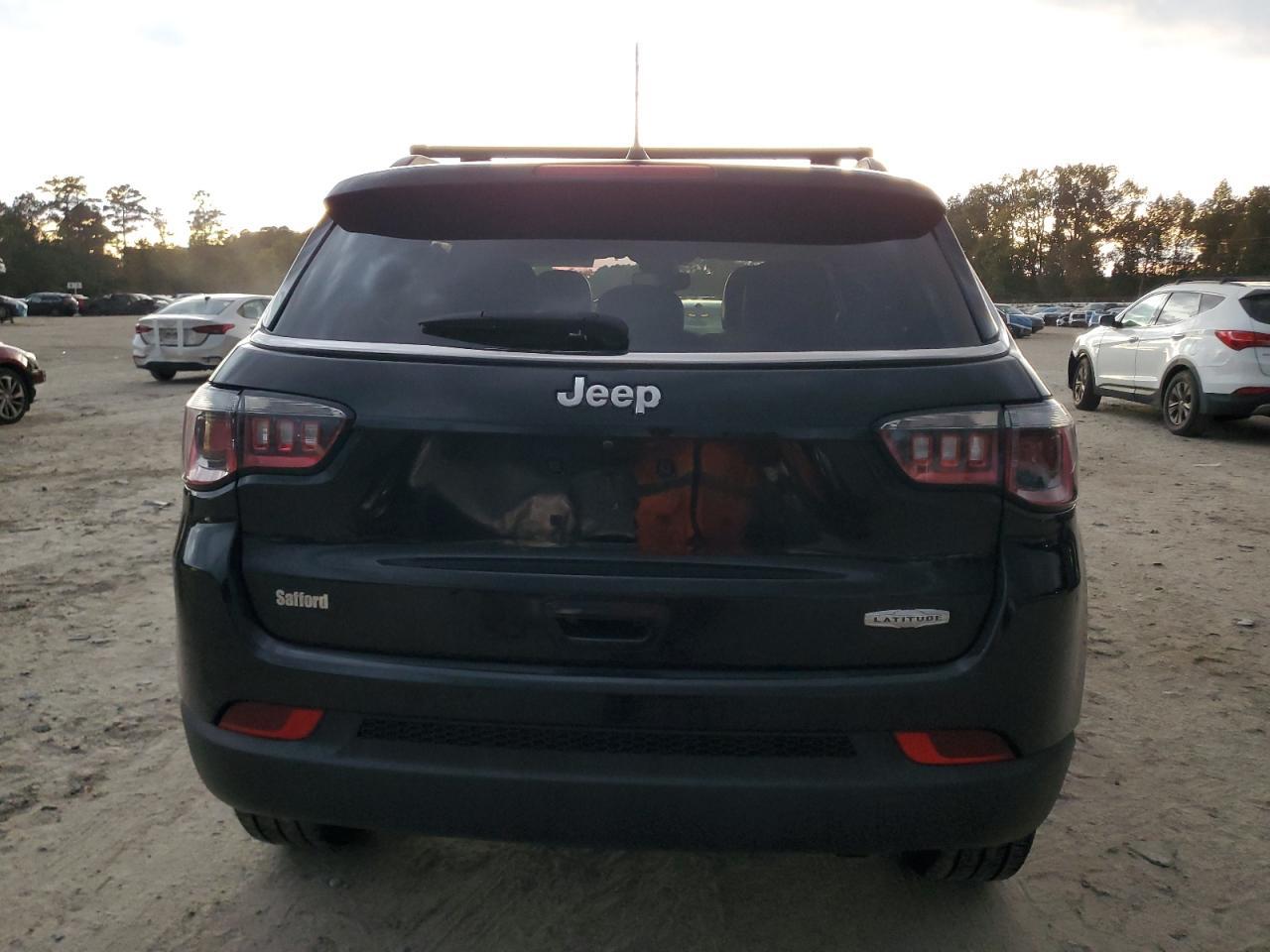 2018 Jeep Compass Latitude - Фото 6