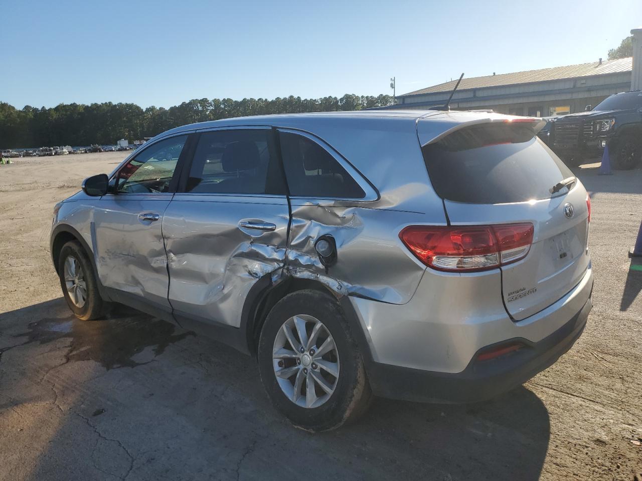 2017 Kia Sorento Lx - Image 2