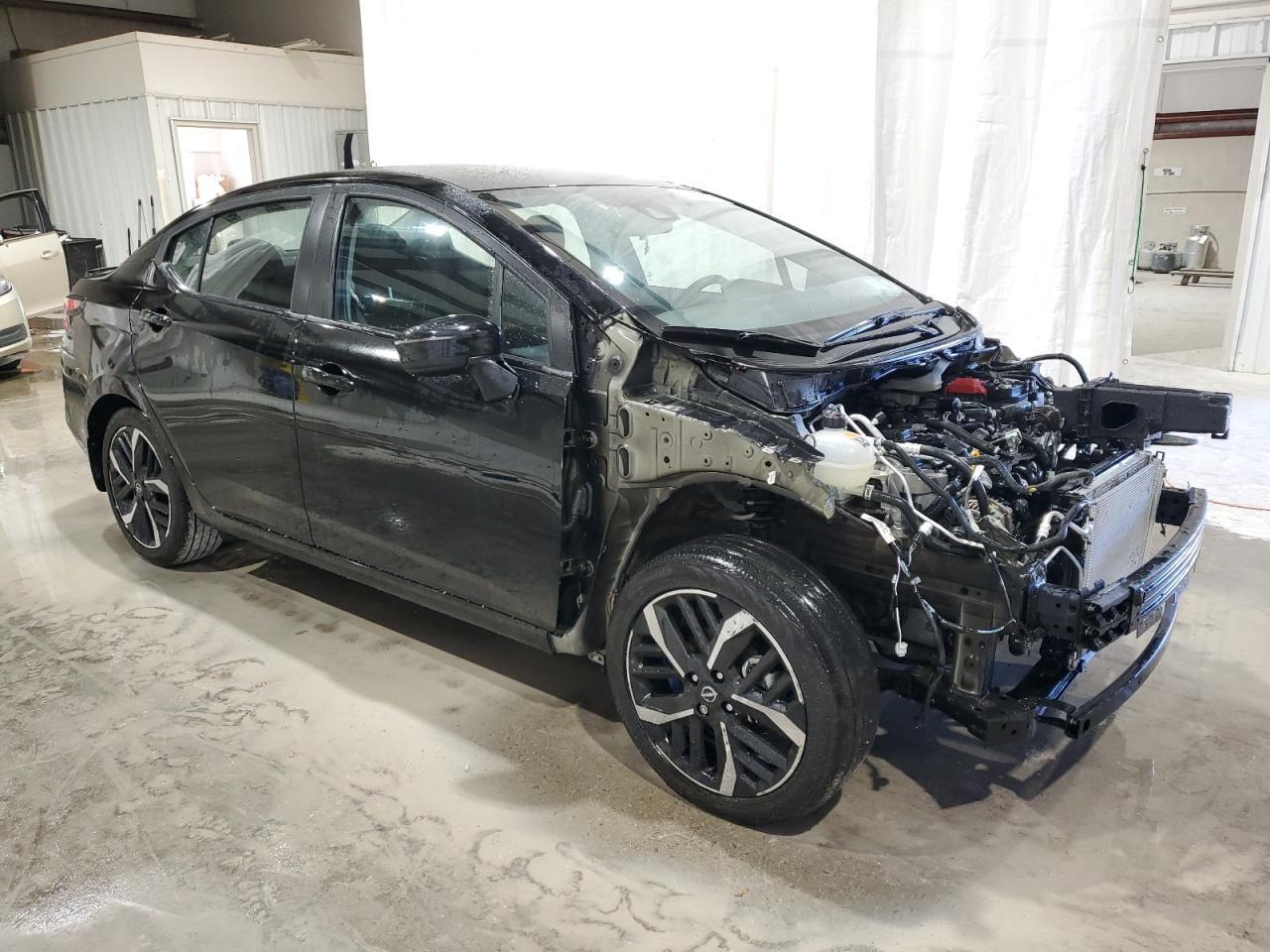 2024 Nissan Versa Sr - Фото 4