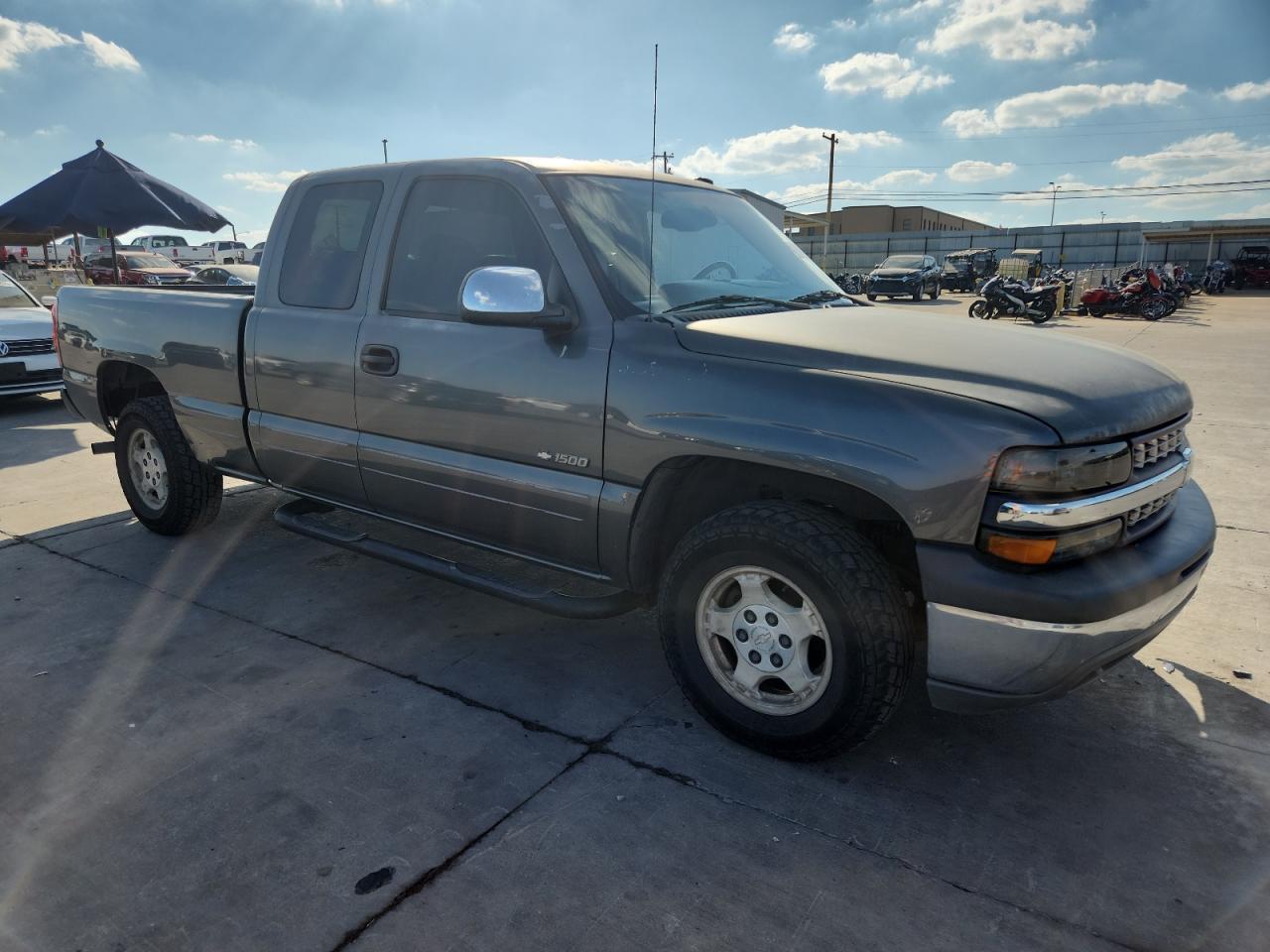 2002 Chevrolet Silverado C1500 - Image 4