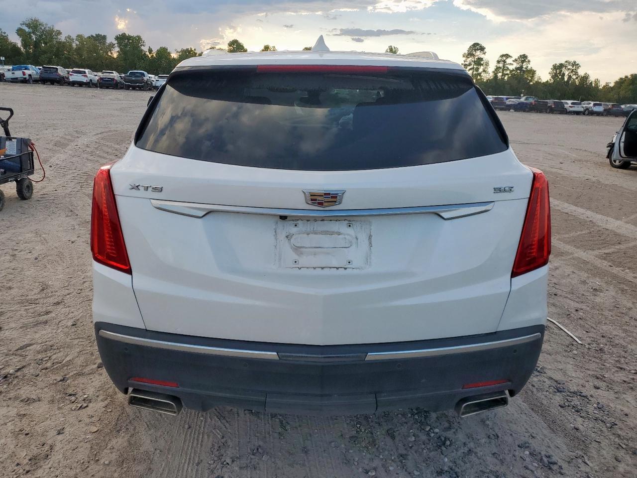 2019 Cadillac Xt5 Luxury - Image 6