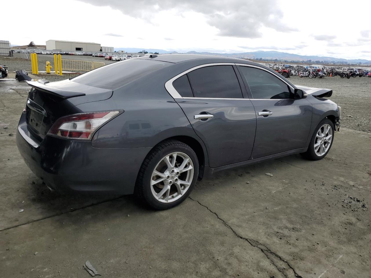 2012 Nissan Maxima S - Image 3
