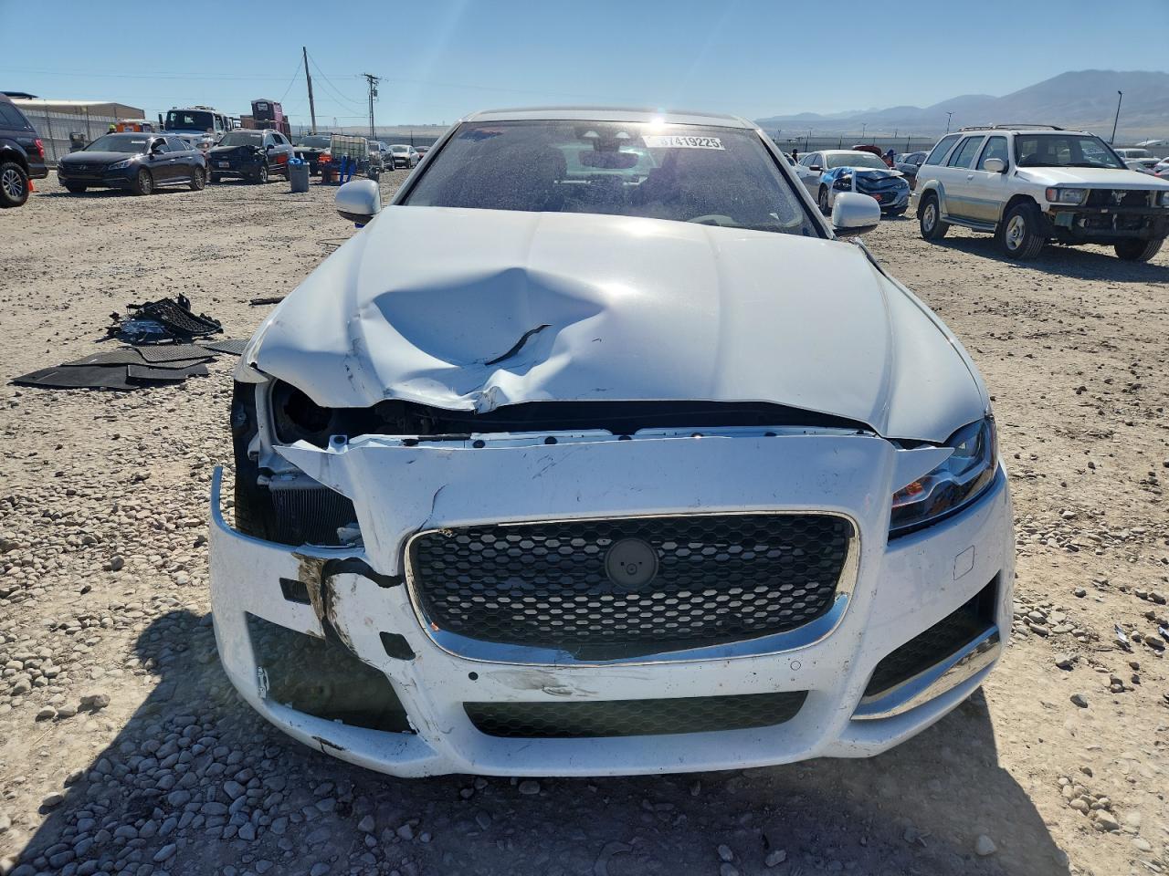 2019 Jaguar Xf Prestige - Image 5