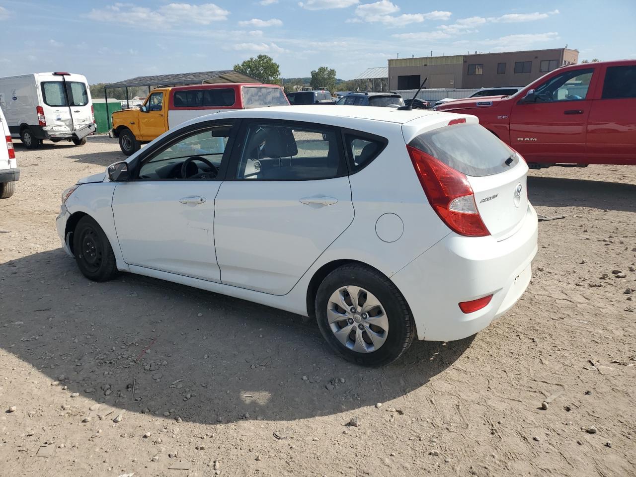 2015 Hyundai Accent Gs - Фото 2