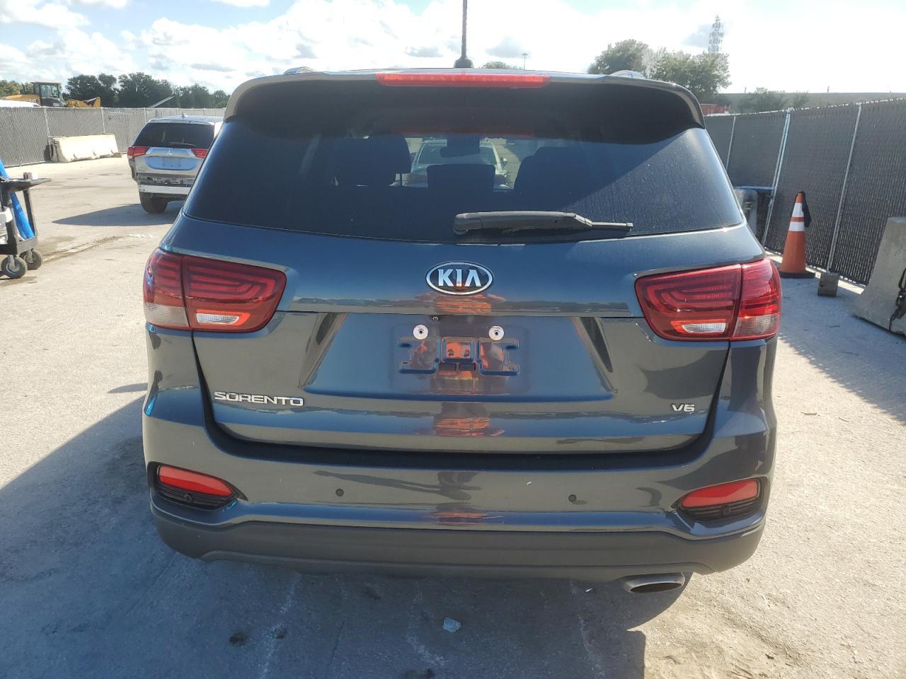 2020 Kia Sorento S - Фото 6