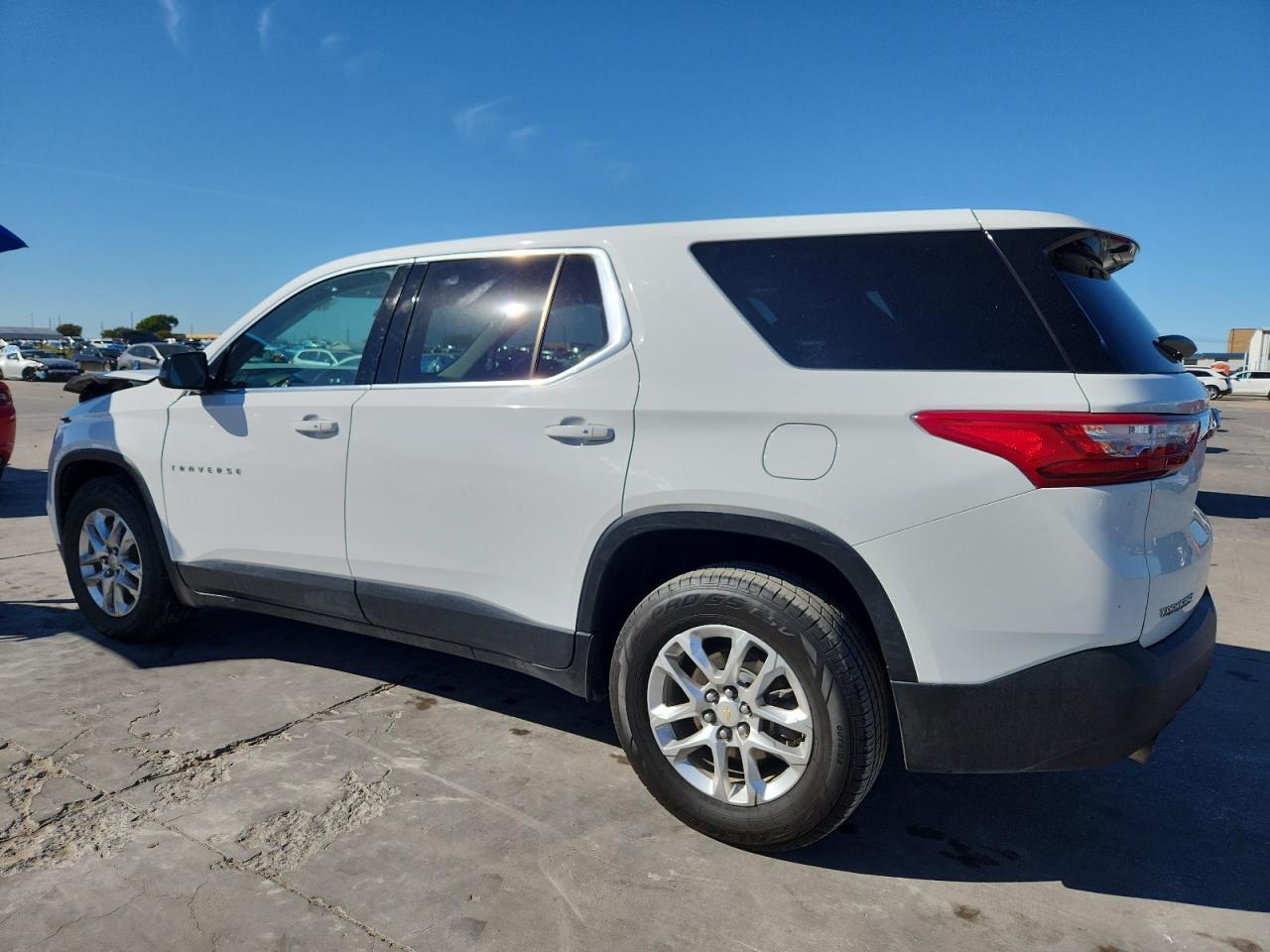 2019 Chevrolet Traverse Ls - Image 2