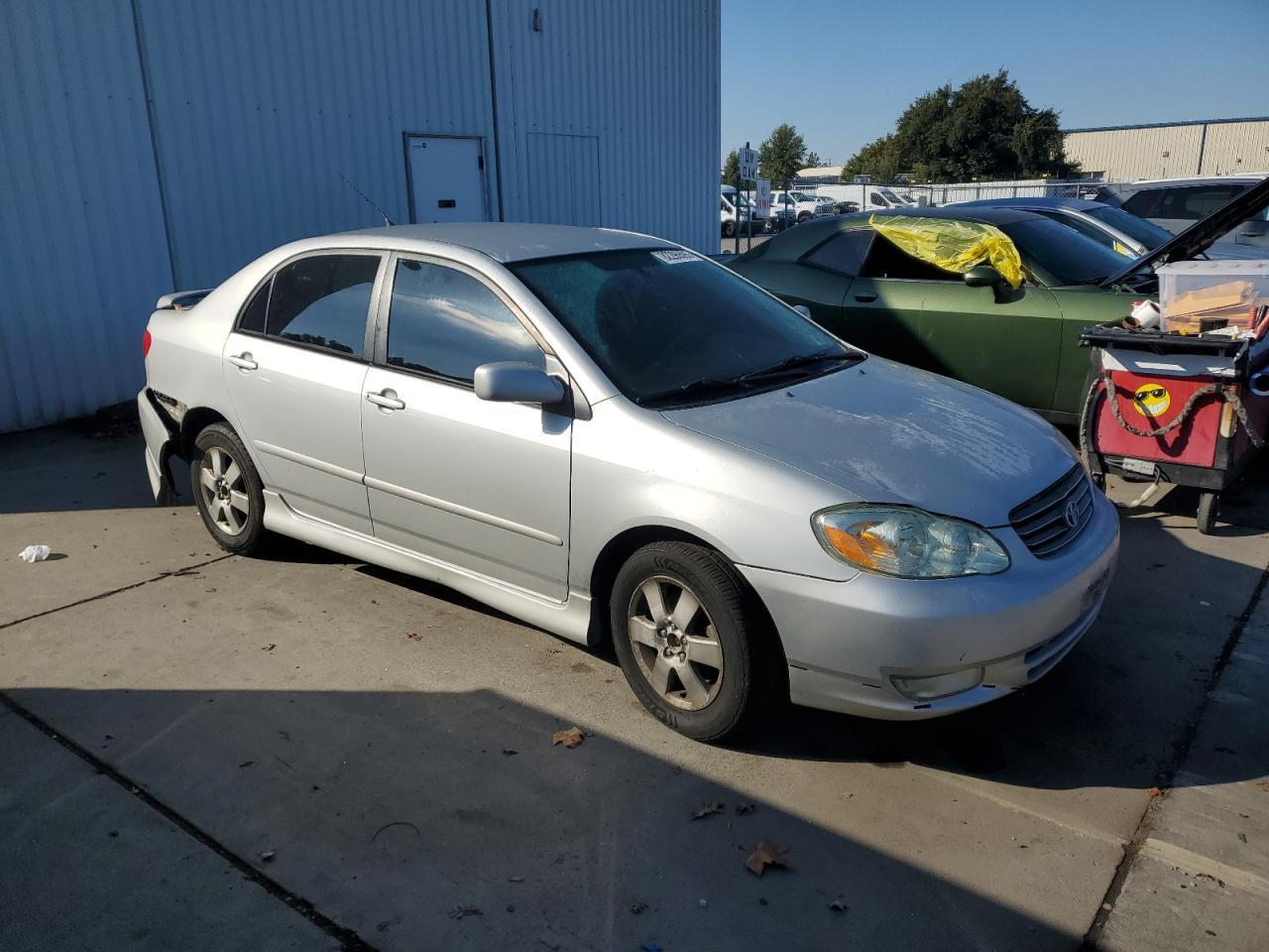 2004 Toyota Corolla Ce - Фото 4