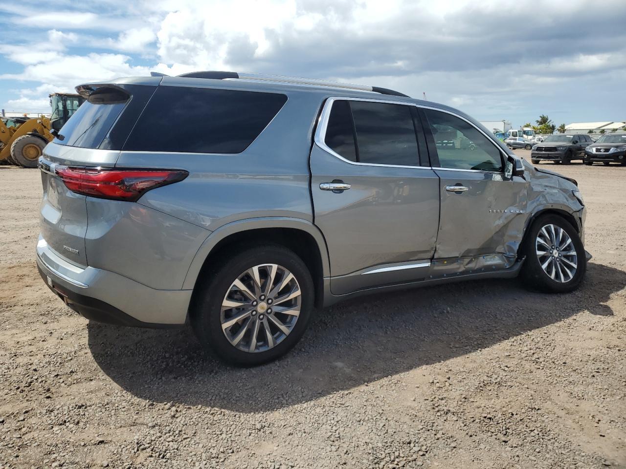 2023 Chevrolet Traverse Premier - Image 3