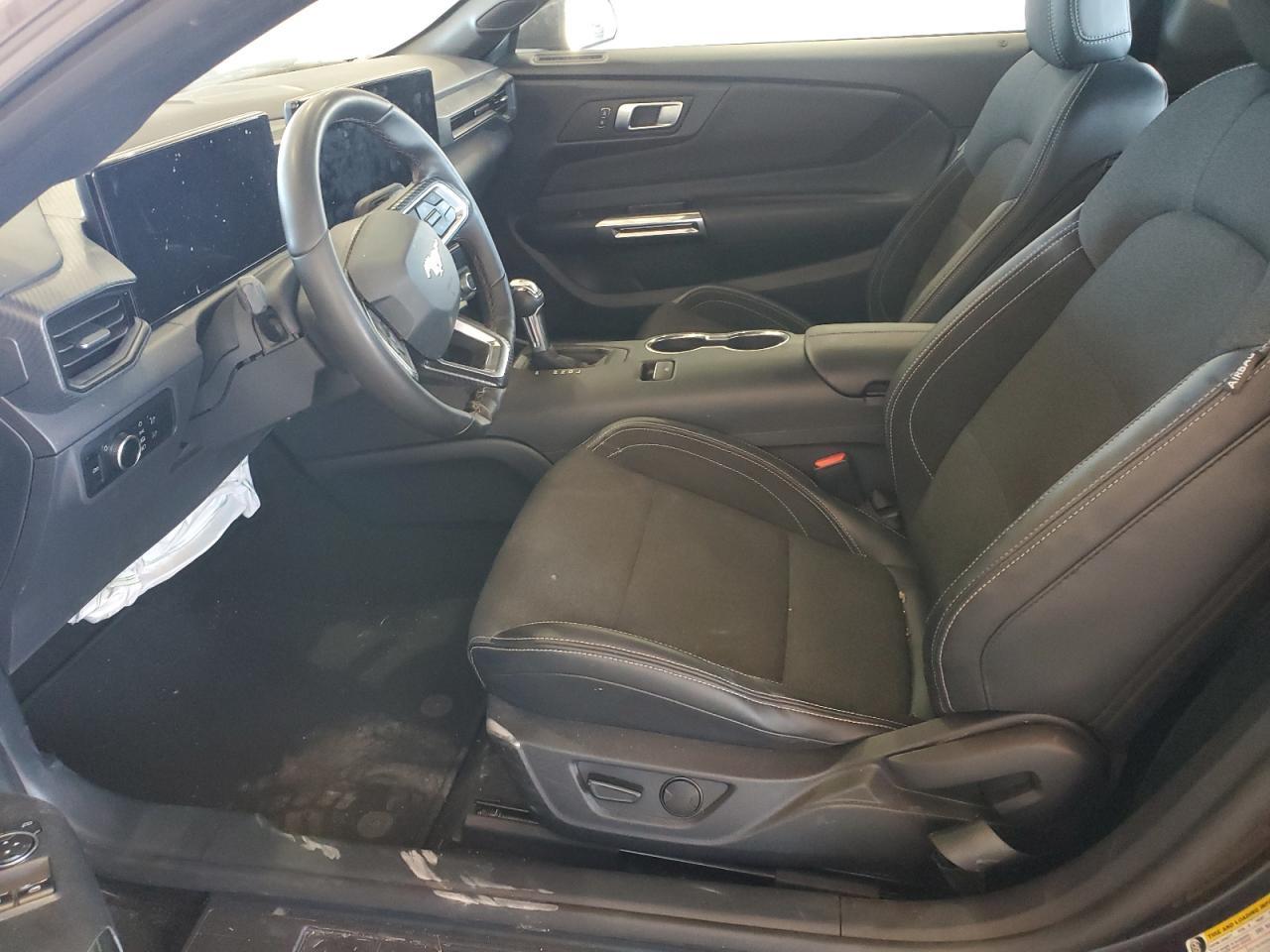 2024 Ford Mustang - Image 7