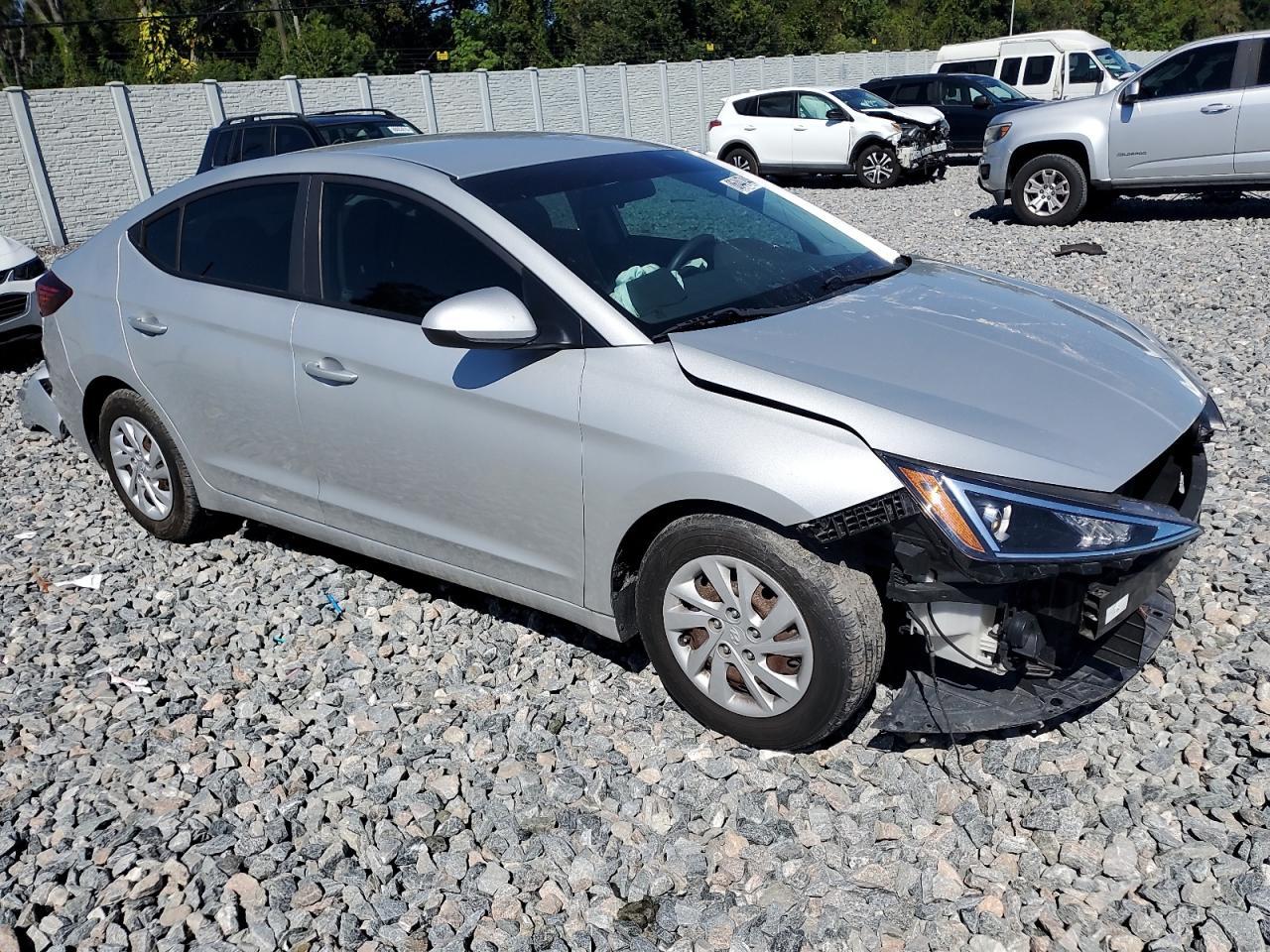 2019 Hyundai Elantra Se - Фото 4