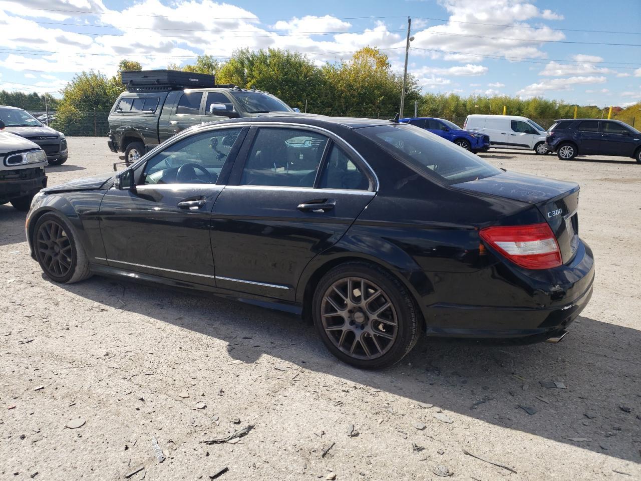 2011 Mercedes-Benz C 300 4Matic - Фото 2