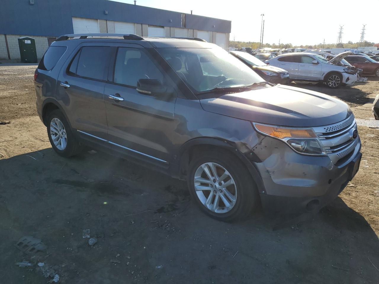 2013 Ford Explorer Xlt - Фото 4
