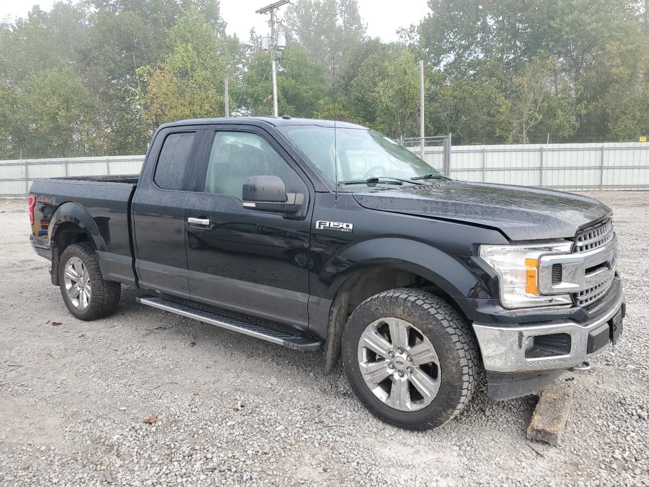 2018 Ford F150 Super Cab - Image 4