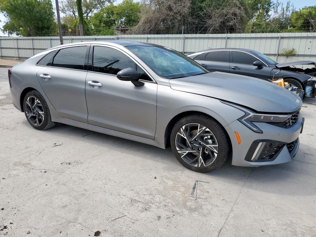 2025 Kia K5 Gt Line - Image 4