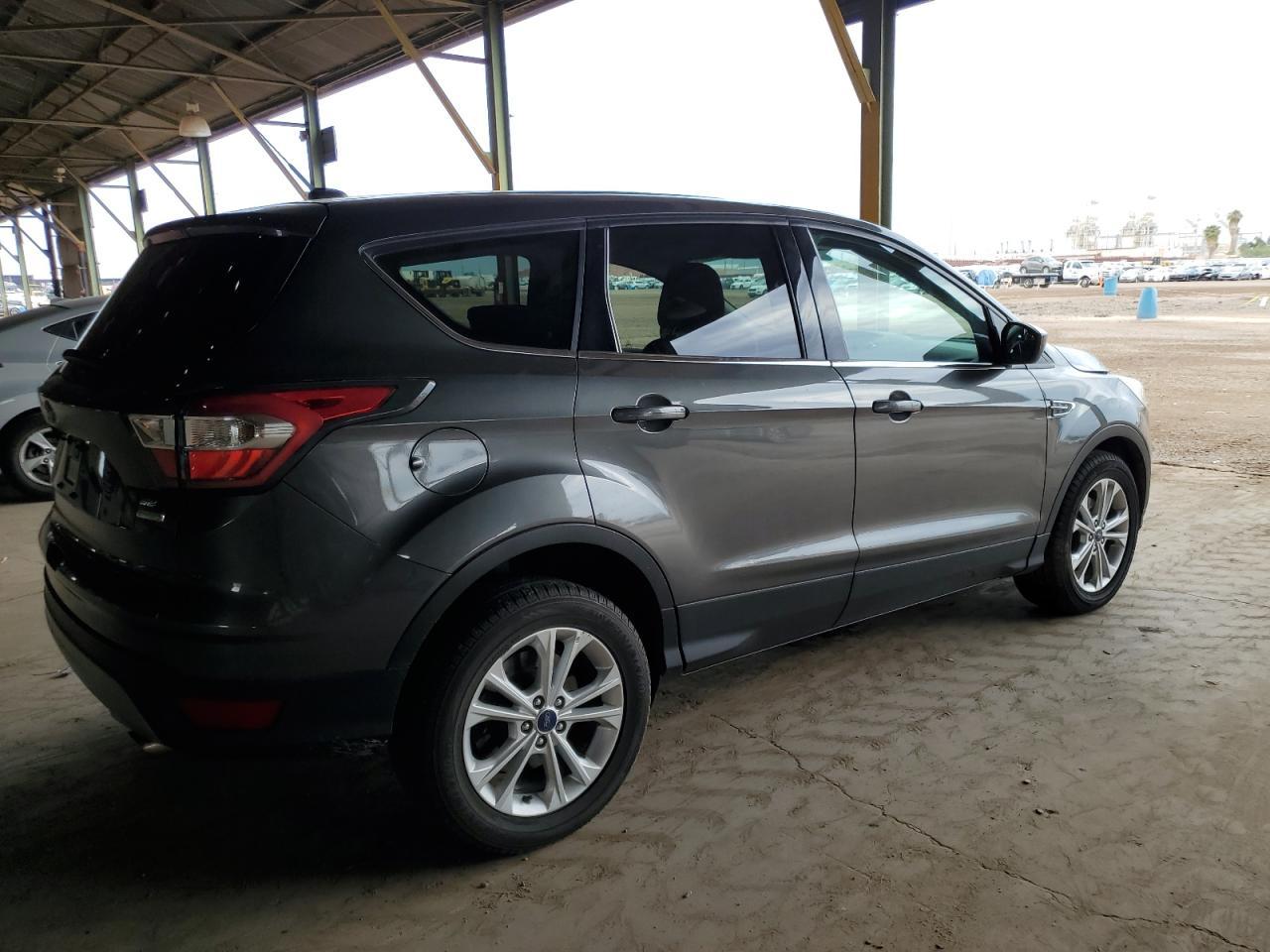 2017 Ford Escape Se - Image 3