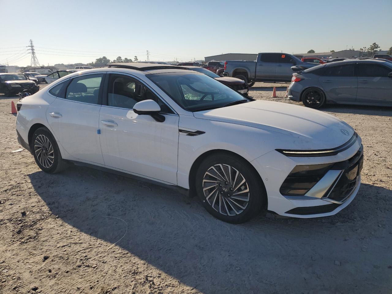 2025 Hyundai Sonata Hybrid - Фото 4