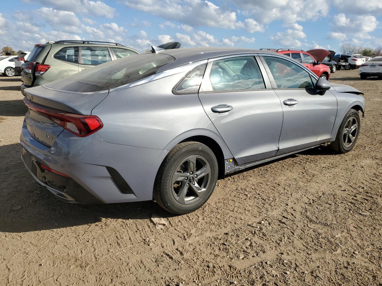 2021 Kia K5 Lxs - Фото 3