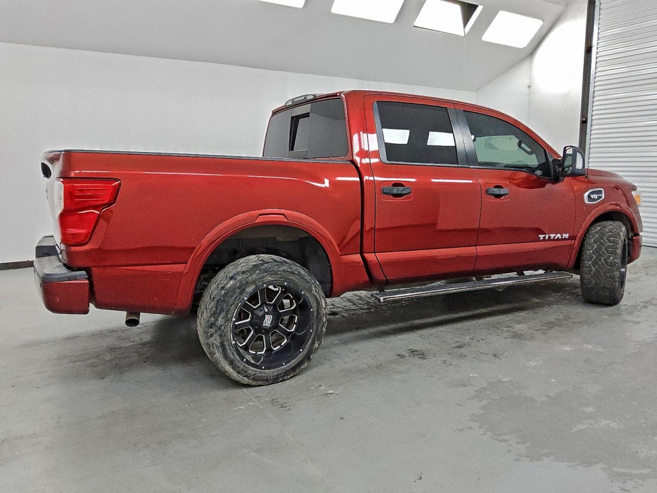 2017 Nissan Titan Sv - Фото 3