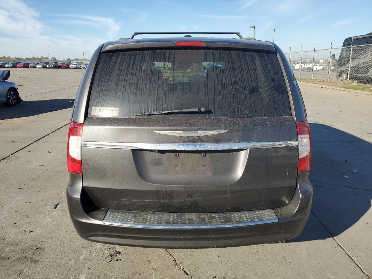 2015 Chrysler Town & Country Touring - Фото 6