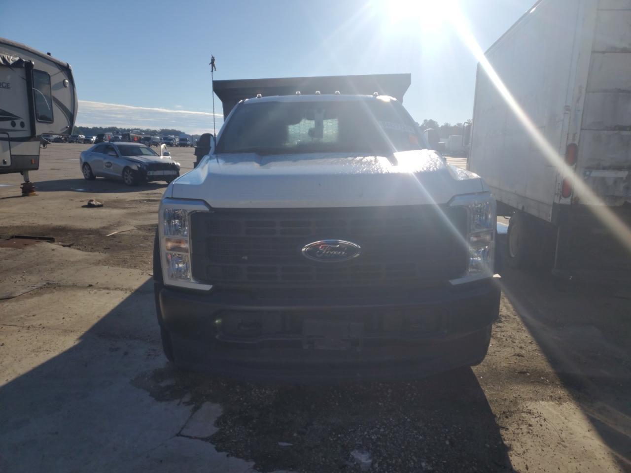 2024 Ford F450 Super Duty - Фото 5