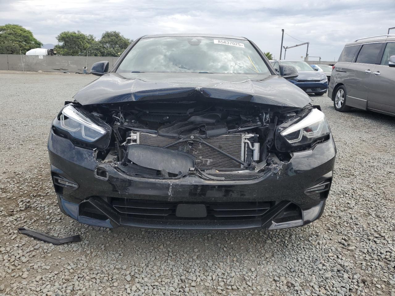 2021 BMW 228Xi - Фото 5