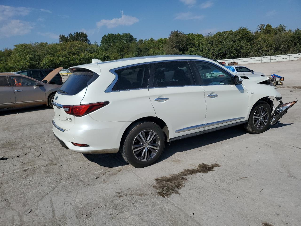 2019 Infiniti Qx60 Luxe - Фото 3