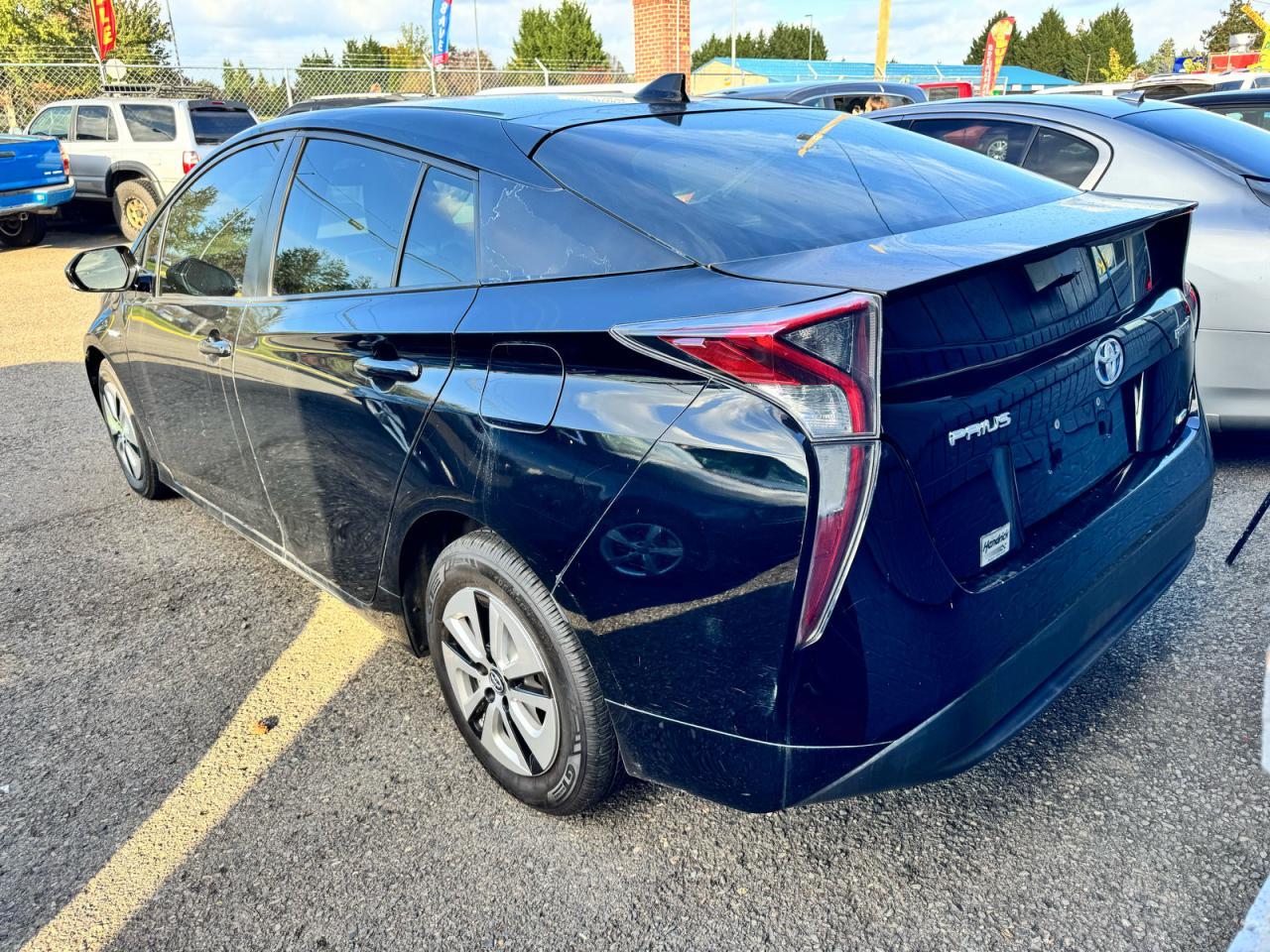 2016 Toyota Prius - Image 3