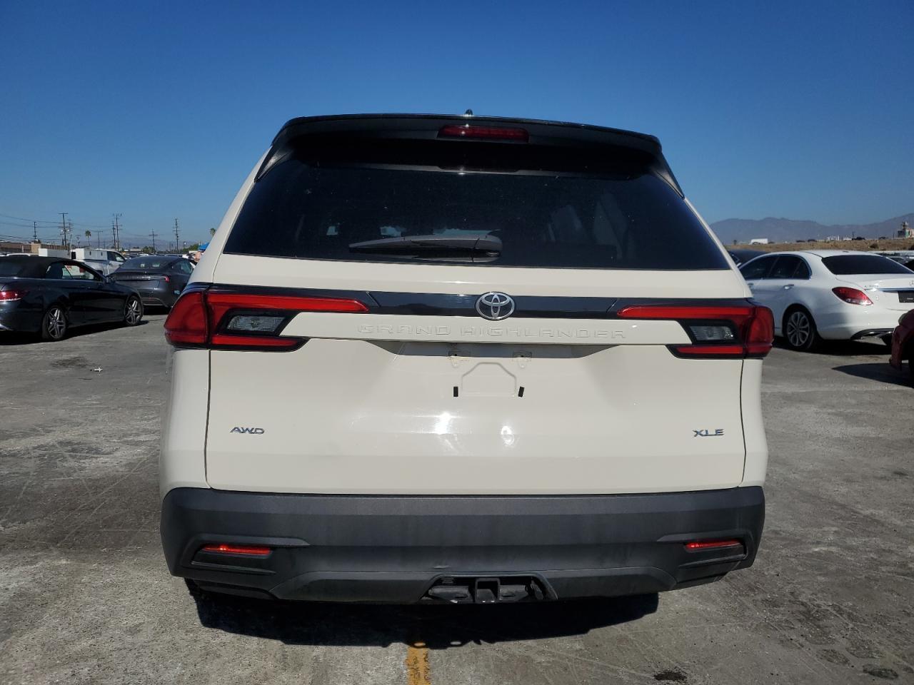 2024 Toyota Grand Highlander Xle - Фото 6
