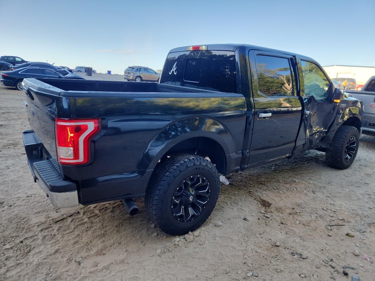 2015 Ford F150 Supercrew - Фото 3