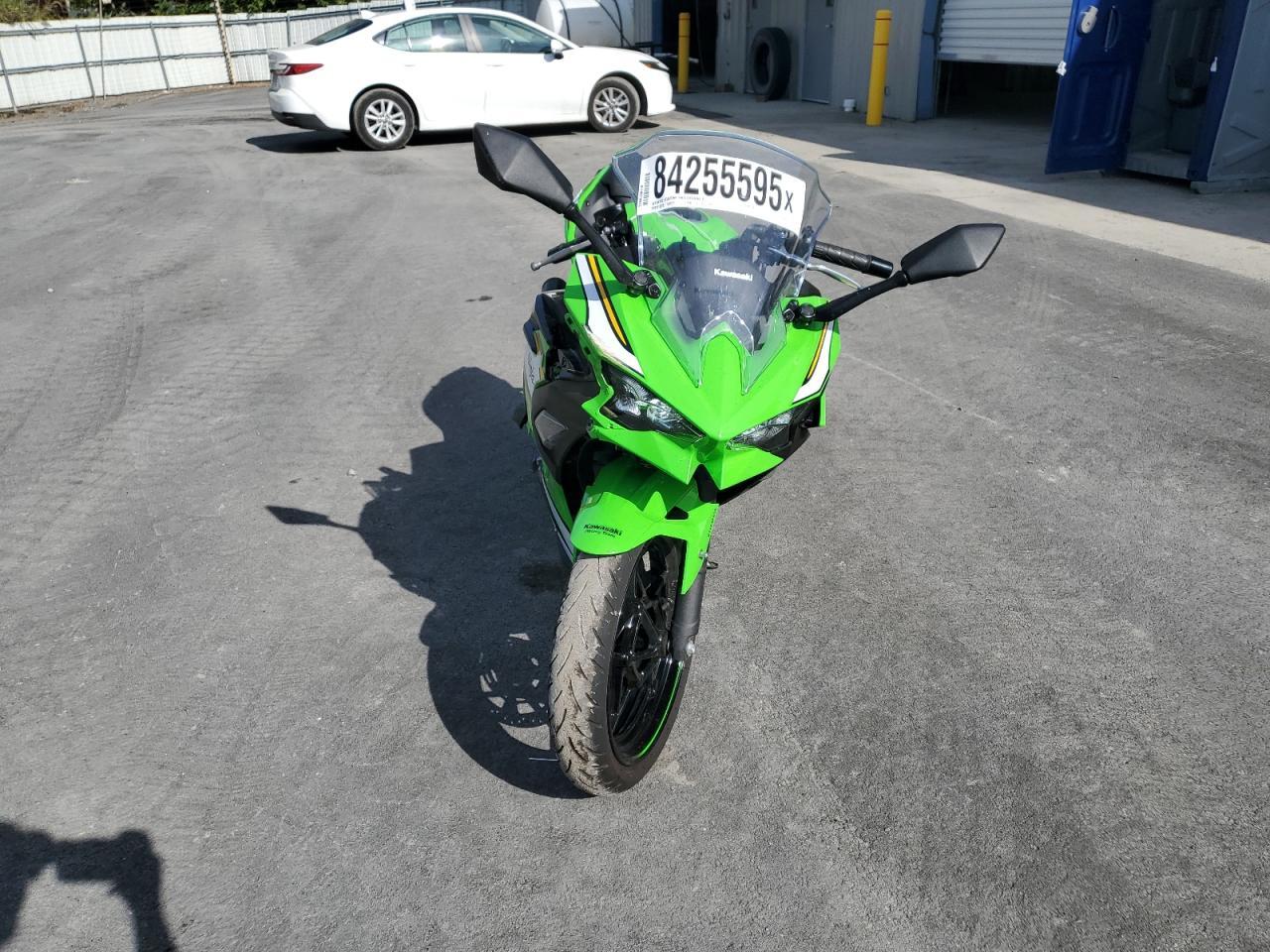 2025 Kawasaki Ex500 A - Фото 2