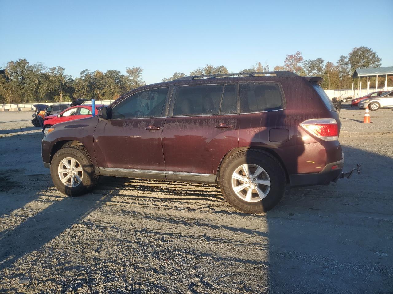 2011 Toyota Highlander Base - Image 2