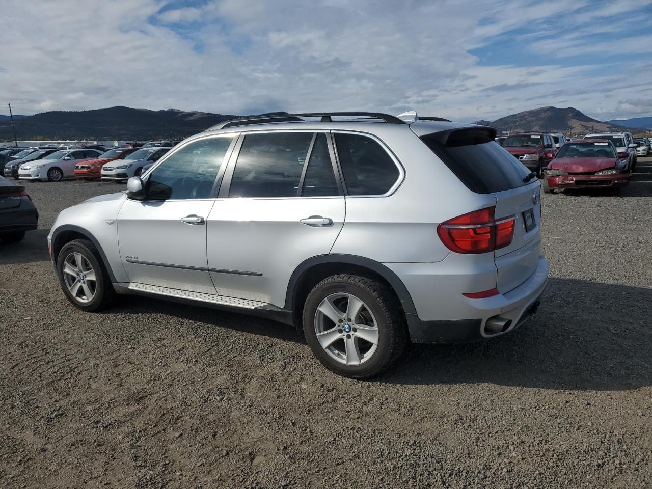 2013 BMW X5 xDrive35I - Фото 2