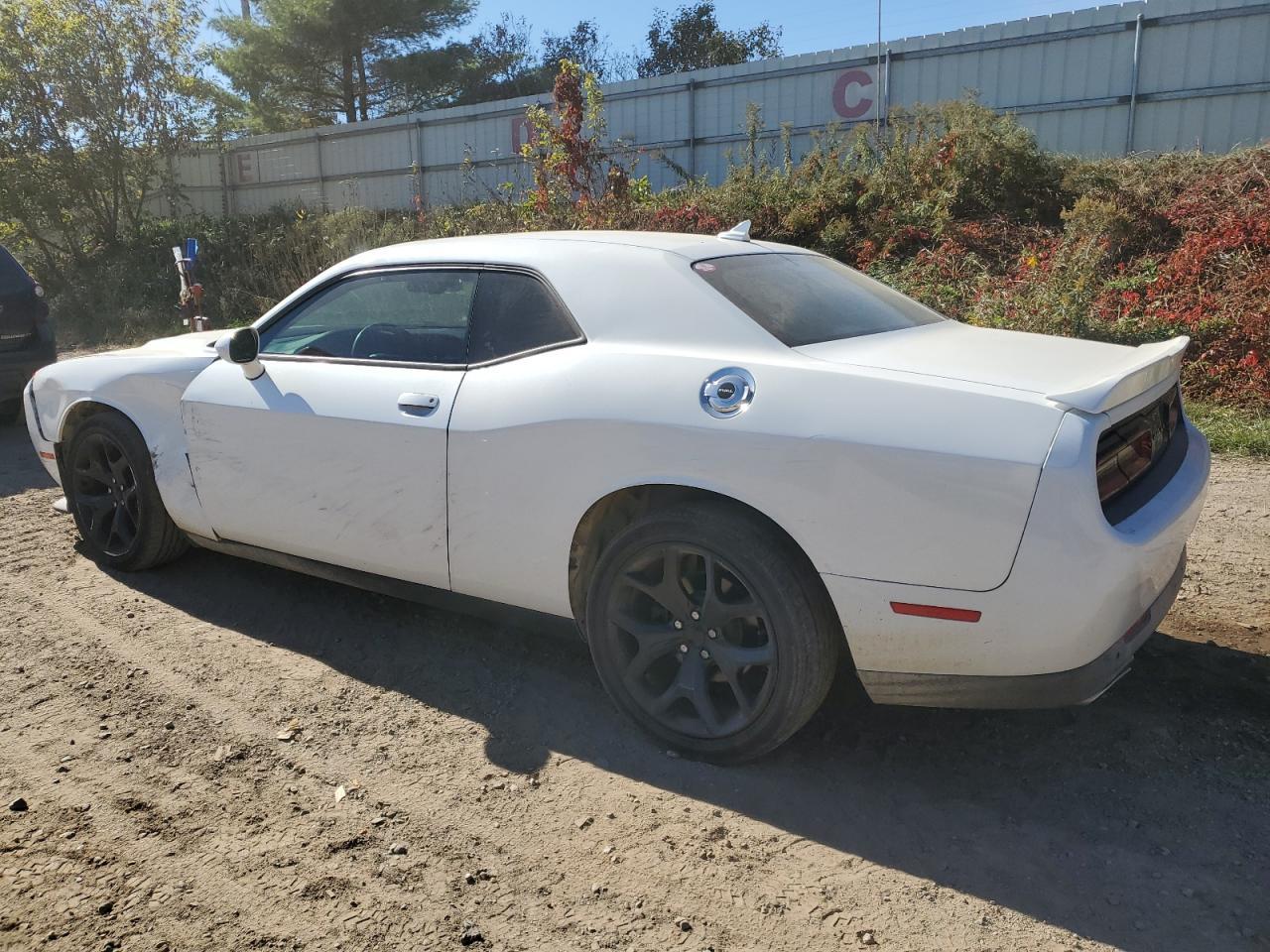 2015 Dodge Challenger Sxt Plus - Фото 2
