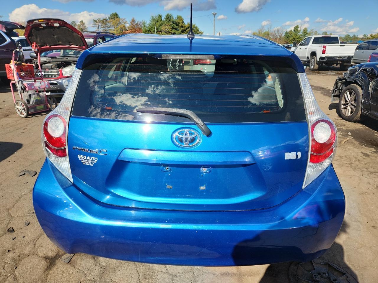 2012 Toyota Prius C One - Фото 6