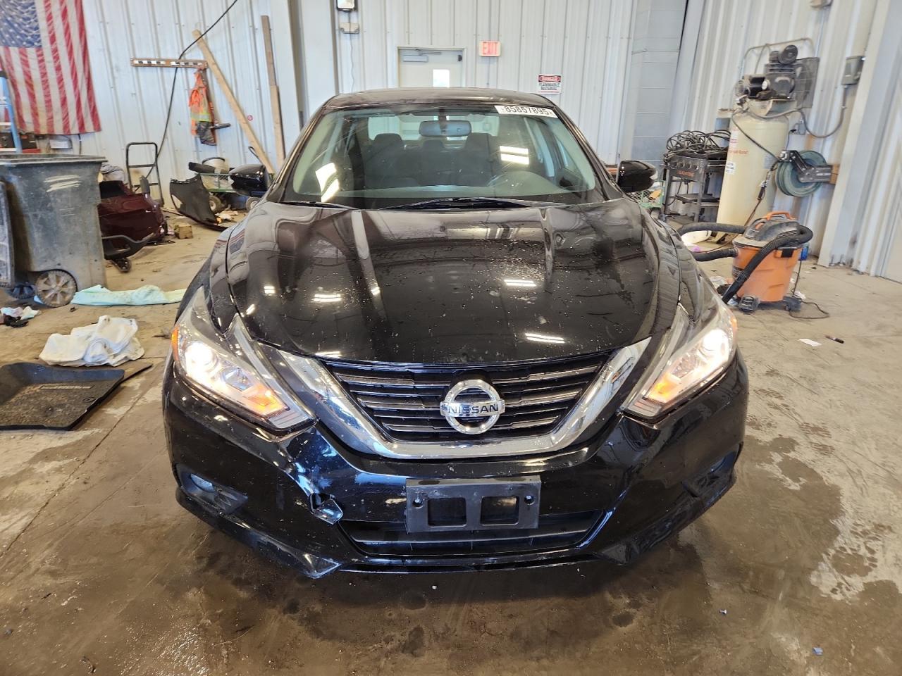 2017 Nissan Altima 2.5 - Image 5