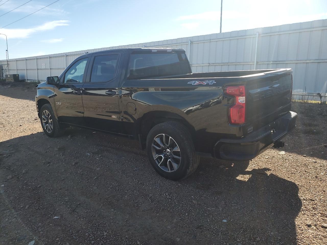 2020 Chevrolet Silverado K1500 Rst - Image 2