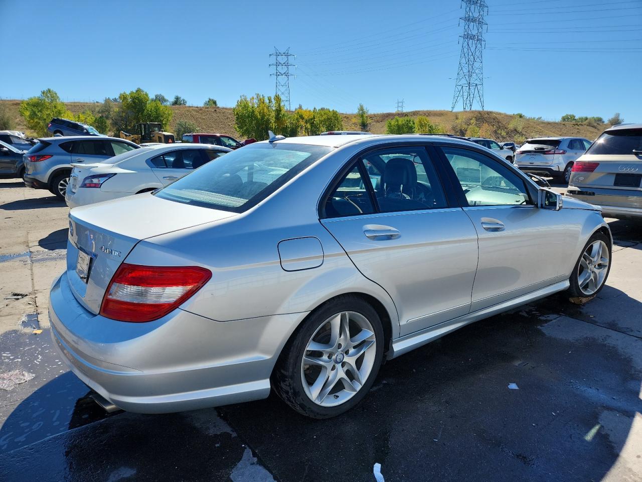 2010 Mercedes-Benz C 300 4Matic - Фото 3